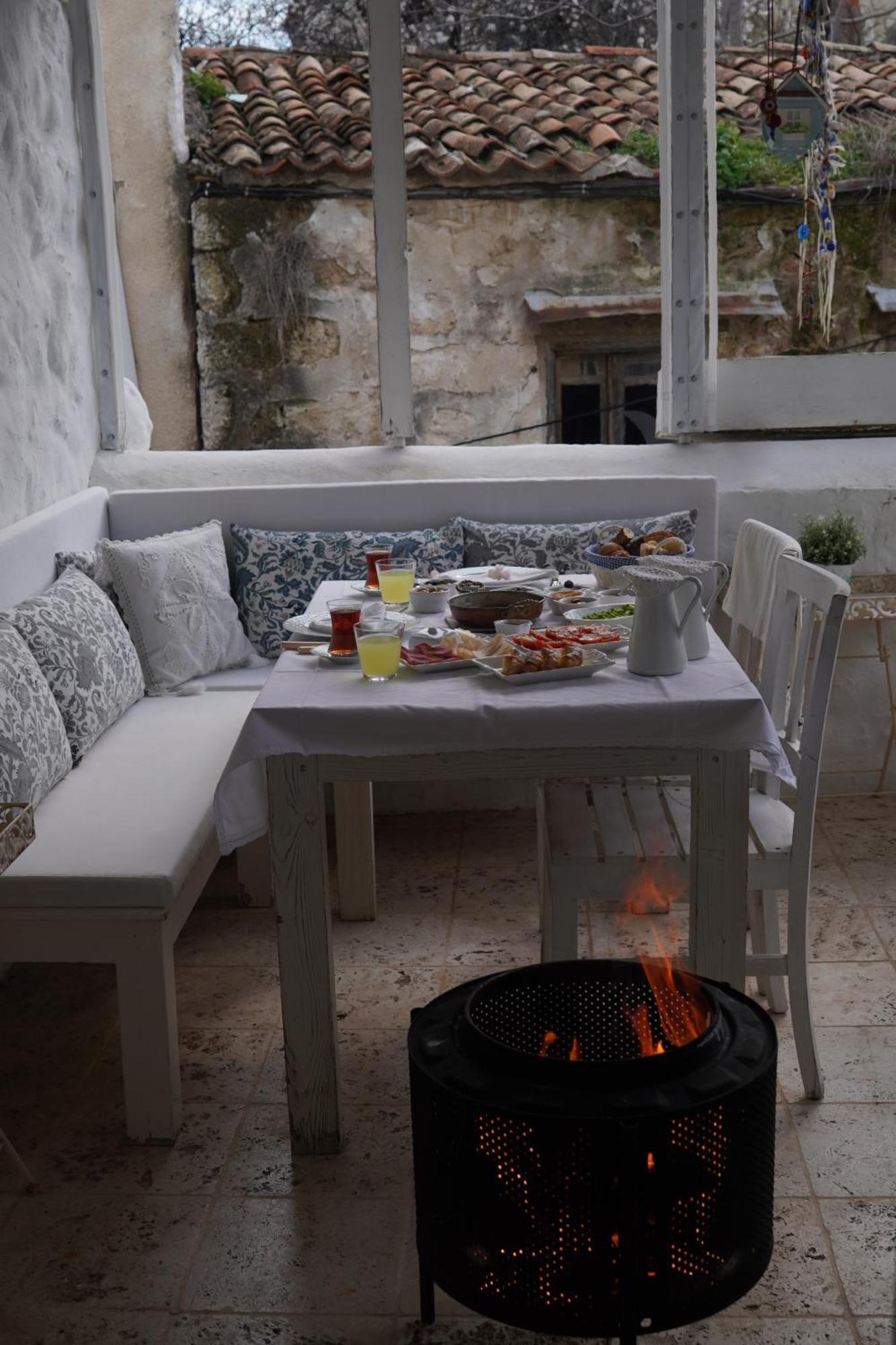 Yukari Sokak Vip Butik Otel Alacati Exterior photo