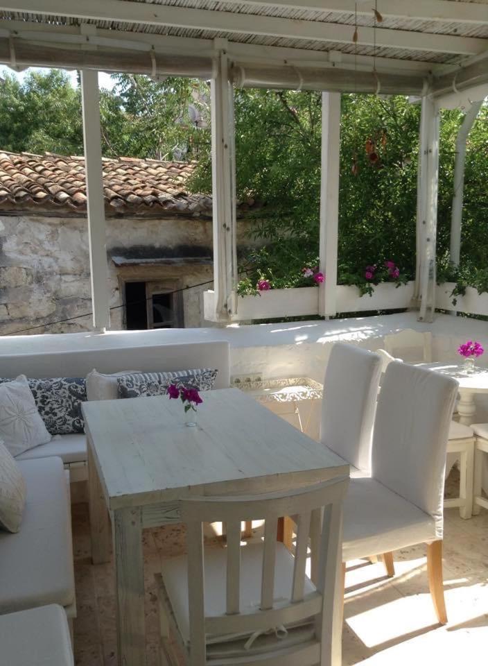 Yukari Sokak Vip Butik Otel Alacati Exterior photo