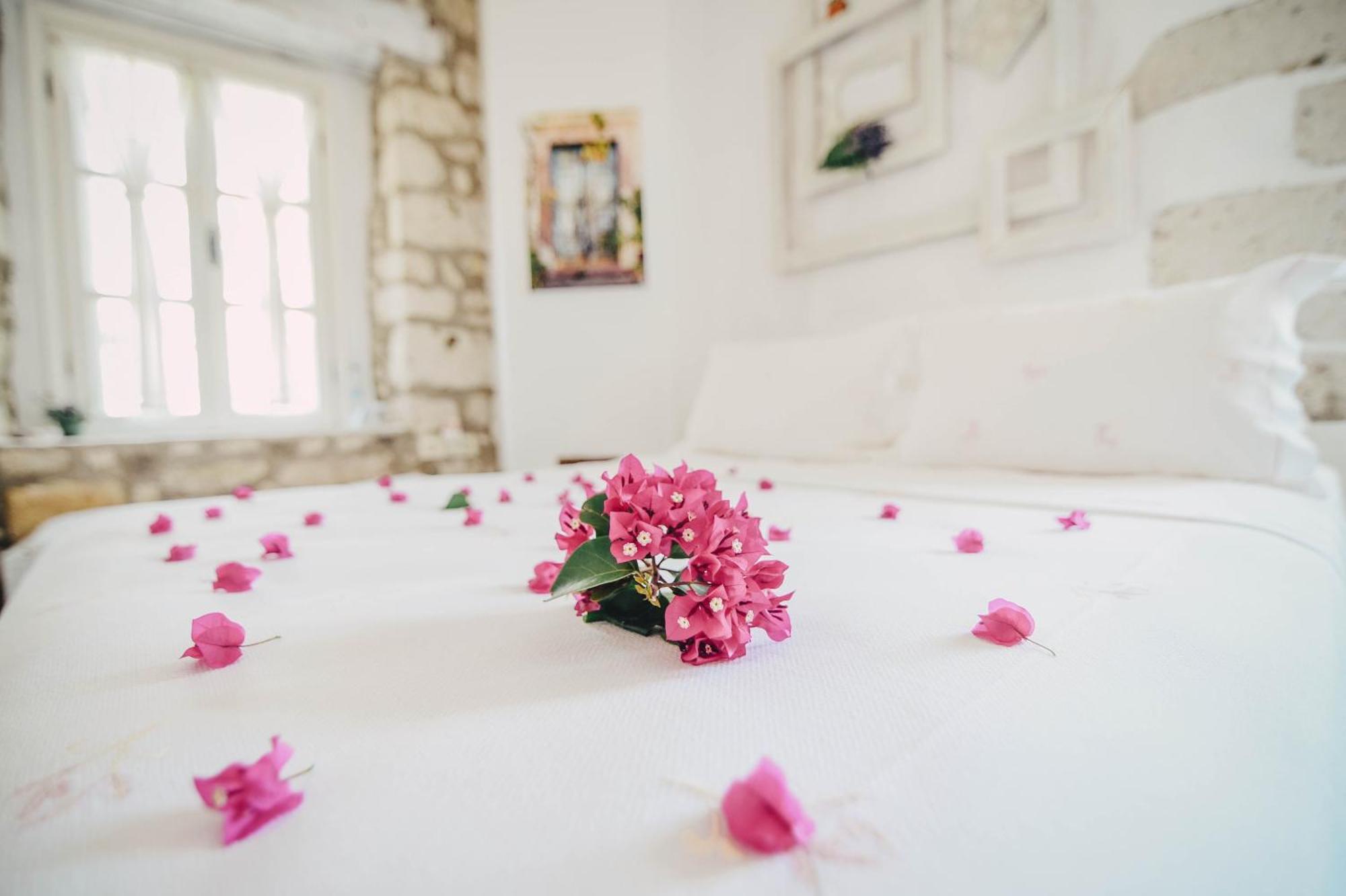 Yukari Sokak Vip Butik Otel Alacati Exterior photo
